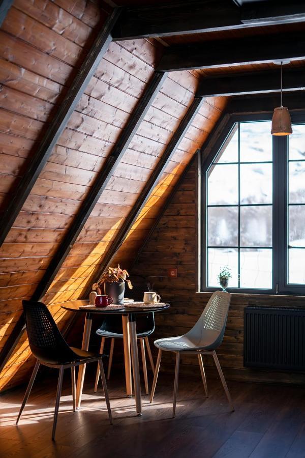 Villa Voyager Kazbegi Esterno foto