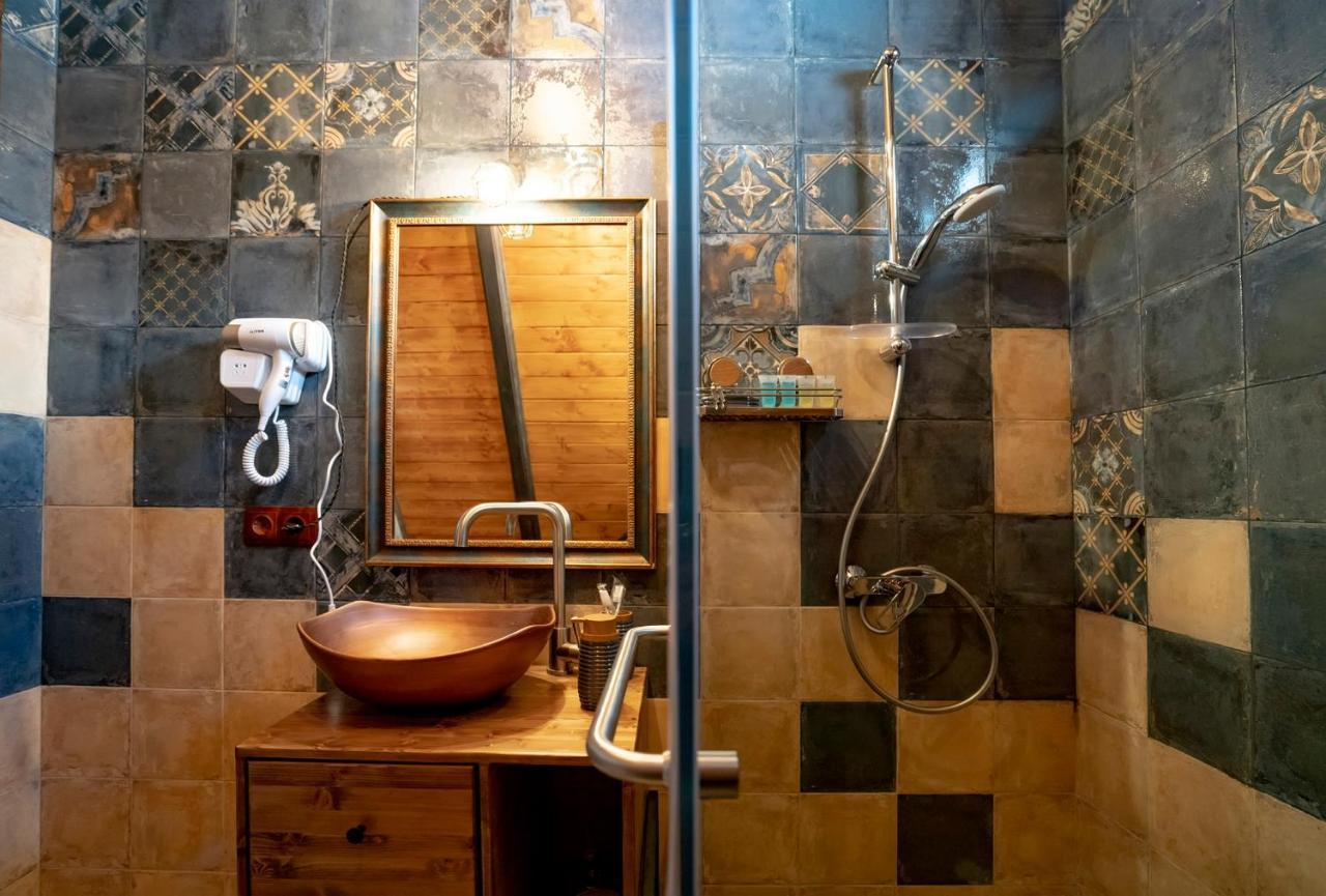Villa Voyager Kazbegi Esterno foto